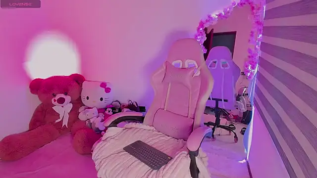 Snapshot of Kiity- chatting on March 12, 6:30 am Kiity- online show from March 12, 6:30 am