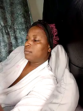 Linae1234 online show from November 21, 1:48 am