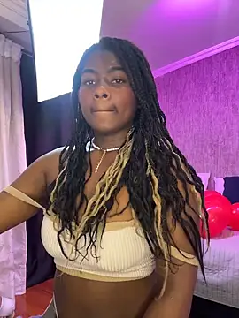 Snapshot of KarinaFlowers_ chatting on February 17, 12:40 am KarinaFlowers online show from February 17, 12:40 am