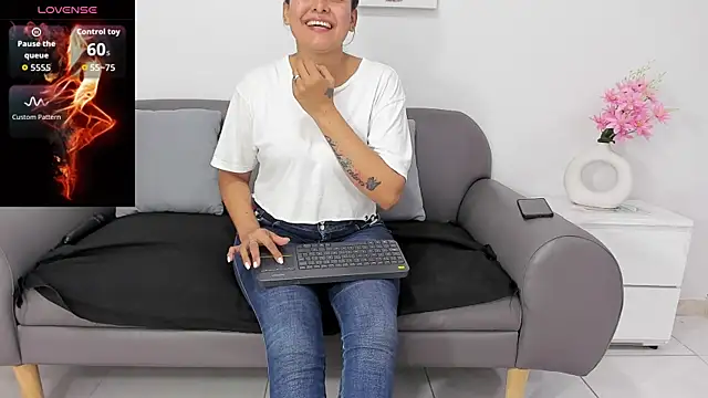 susan hotmilf online show from October 22, 11:32 am