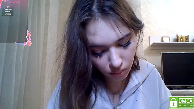 Snapshot of CeyaLier chatting on April 7, 6:41 pm CeyaLier online show from April 7, 6:41 pm