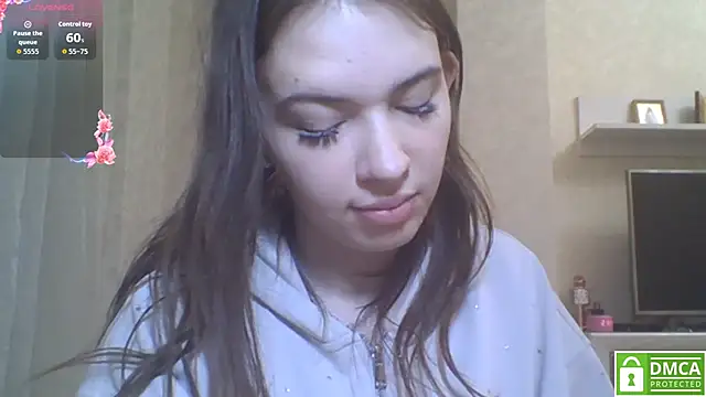 Snapshot of CeyaLier chatting on April 9, 6:13 pm CeyaLier online show from April 9, 6:13 pm