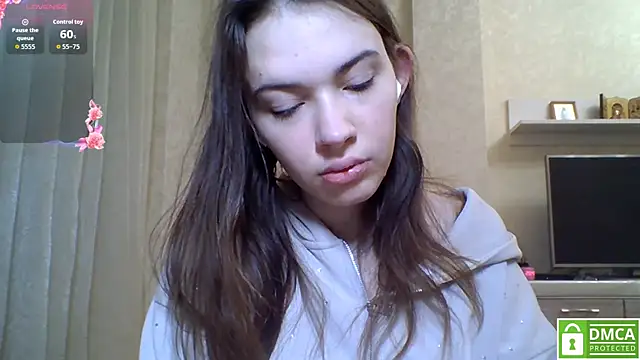 Snapshot of CeyaLier chatting on April 10, 5:39 pm CeyaLier online show from April 10, 5:39 pm