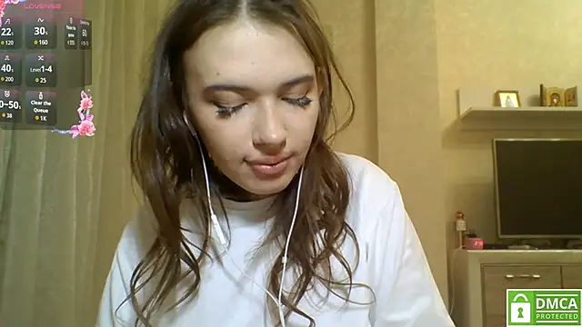 Snapshot of CeyaLier chatting on April 17, 6:00 pm CeyaLier online show from April 17, 6:00 pm