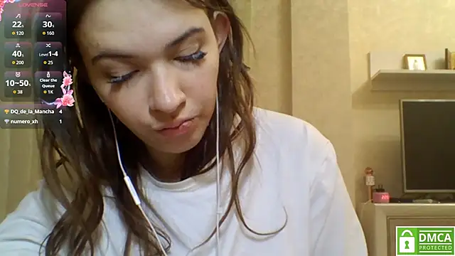 Snapshot of CeyaLier chatting on April 18, 7:58 pm CeyaLier online show from April 18, 7:58 pm