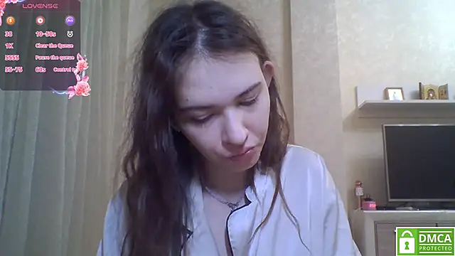 Snapshot of CeyaLier chatting on April 22, 5:25 pm CeyaLier online show from April 22, 5:25 pm