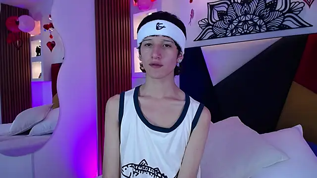 Emo Boy  online show from February 12, 8:15 pm