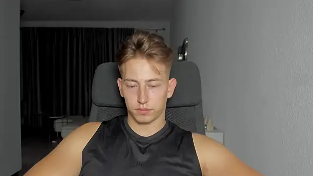 find0m master online show from October 15, 8:20 pm