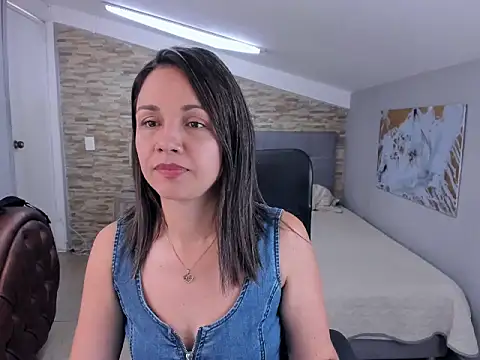Snapshot of Tatis_Corredor chatting on October 14, 1:45 pm Tatis Corredor online show from October 14, 1:45 pm