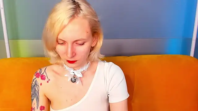 LikiLips online show from February 5, 12:59 am