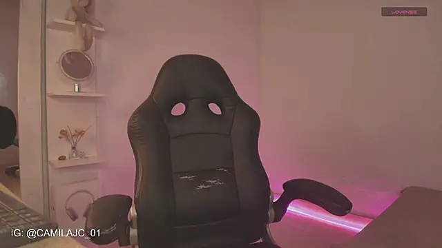 KIMMIE 01 online show from March 19, 2:10 pm