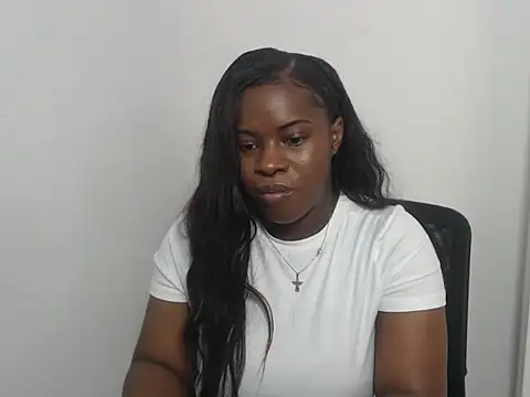 Snapshot of MiaFoxx7 chatting on October 7, 8:28 pm MiaFoxx7 online show from October 7, 8:28 pm