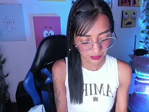 Snapshot of KarlaSlutSkinny__ chatting on March 13, 8:59 pm KarlaSlutSkinny online show from March 13, 8:59 pm