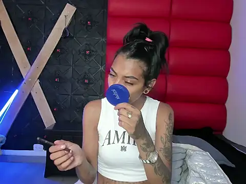 Snapshot of KarlaSlutSkinny__ chatting on March 25, 9:10 pm KarlaSlutSkinny online show from March 25, 9:10 pm