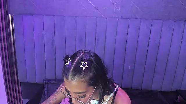 Snapshot of KarlaSlutSkinny__ chatting on March 27, 8:52 pm KarlaSlutSkinny online show from March 27, 8:52 pm