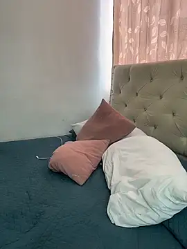 MeganHillss online show from February 15, 3:20 pm