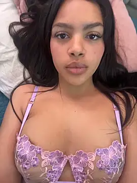 Snapshot of MeganHillss chatting on May 1, 7:40 pm MeganHillss online show from May 1, 7:40 pm