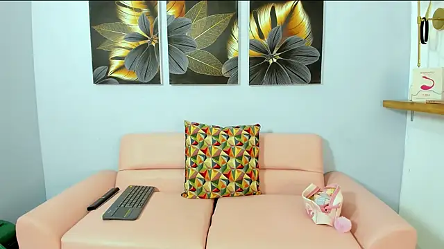 daniella molina1 online show from October 10, 1:54 pm