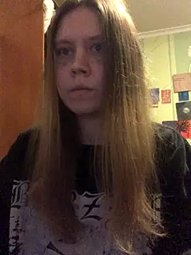 LunaVirelle online show from November 4, 3:55 pm