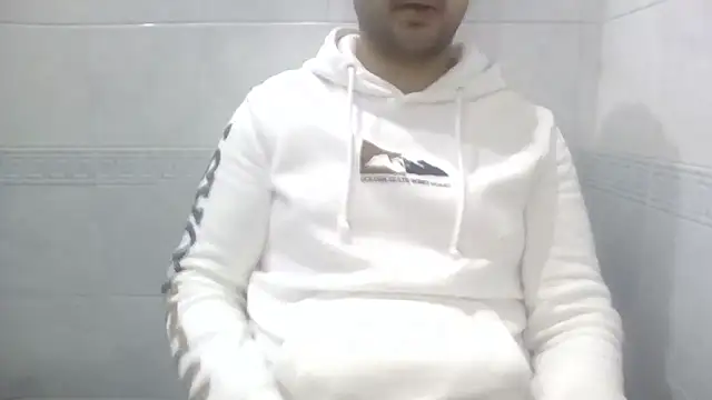 Snapshot of sci69 chatting on February 22, 5:33 pm sci69 online show from February 22, 5:33 pm