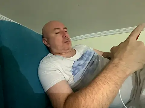 OLDMAN1978 online show from October 9, 1:36 am