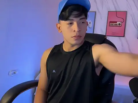 Snapshot of David_Nova chatting on November 9, 11:30 am David Nova online show from November 9, 11:30 am