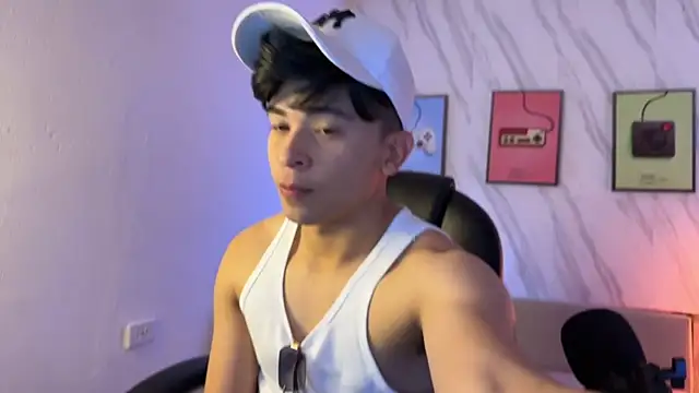 Snapshot of David_Nova chatting on November 21, 12:04 pm David Nova online show from November 21, 12:04 pm