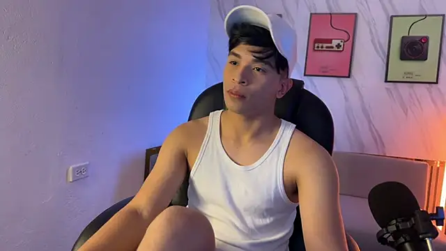 Snapshot of David_Nova chatting on November 30, 10:36 pm David Nova online show from November 30, 10:36 pm