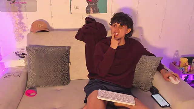 lua boy online show from March 10, 4:06 am