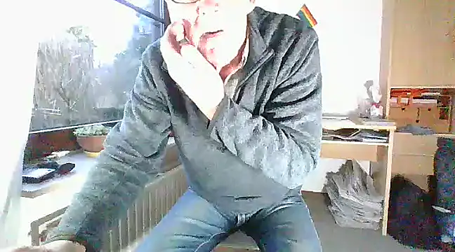 super-snoopy online show from December 22, 3:00 pm