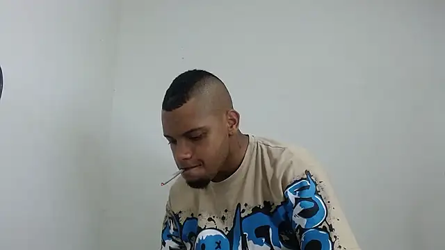 Snapshot of drako_monster chatting on February 16, 11:01 pm drako monster online show from February 16, 11:01 pm