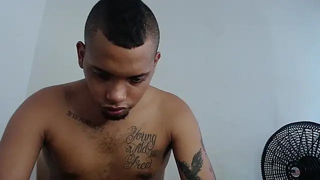 Snapshot of drako_monster chatting on June 3, 4:12 pm drako monster online show from June 3, 4:12 pm