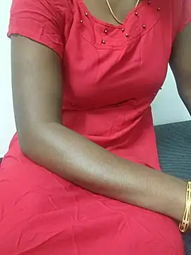 Snapshot of Tamilmallu-duskygirl03 chatting on November 4, 6:51 pm Tamilmallu-duskygirl03 online show from November 4, 6:51 pm