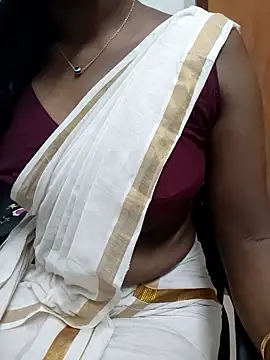 Snapshot of Tamilmallu-duskygirl03 chatting on January 19, 5:33 am Tamilmallu-duskygirl03 online show from January 19, 5:33 am