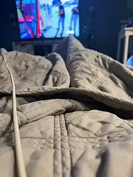 Snapshot of Beastyfuck chatting on December 14, 4:51 am Beastyfuck online show from December 14, 4:51 am