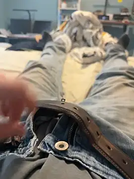 Snapshot of Beastyfuck chatting on January 7, 8:33 pm Beastyfuck online show from January 7, 8:33 pm