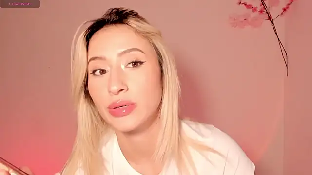 Ashleyroys 111 online show from May 9, 8:14 pm