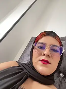 hayara farhat online show from October 9, 7:45 pm