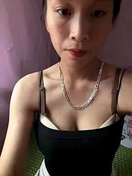 Snapshot of hi-hi-zz chatting on October 9, 6:11 am hi-hi-zz online show from October 9, 6:11 am