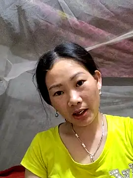 gio-thu online show from May 13, 1:52 pm