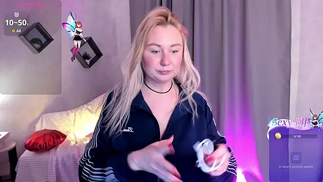 scent  of woman online show from February 19, 1:45 am