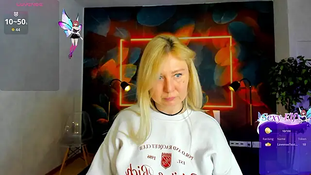 scent  of woman online show from March 13, 1:45 am