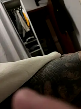 Snapshot of Sexy-feet78 chatting on November 27, 12:02 am Sexy-feet78 online show from November 27, 12:02 am