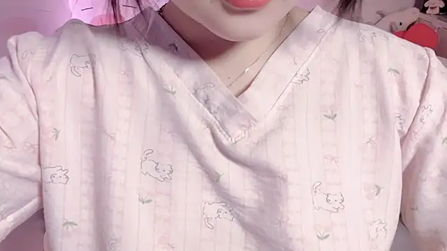 BeChinh Lee online show from May 11, 4:04 pm