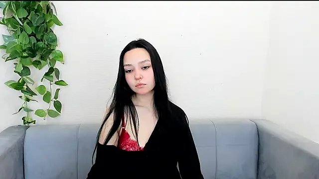 Snapshot of blazee_ash chatting on October 9, 2:20 am blazee ash online show from October 9, 2:20 am