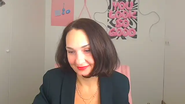 Rosie Rosee online show from May 11, 11:27 am