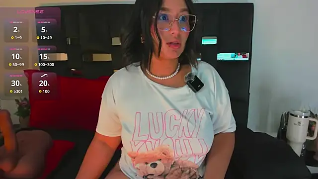 SussySunny  online show from February 11, 5:34 am