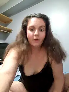 Snapshot of LouiseMaexox chatting on October 8, 6:16 pm LouiseMaexox online show from October 8, 6:16 pm