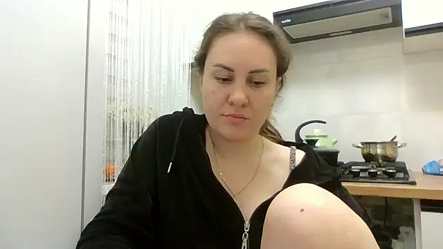 MeadowEyes online show from May 6, 8:25 pm