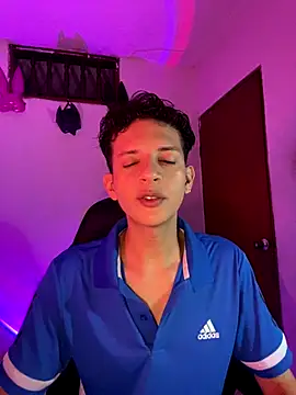 tylernova online show from October 29, 3:20 am